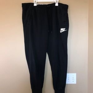 Nike Joggers !